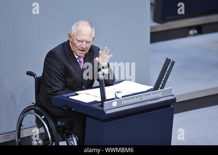 Session plénière extraordinaire du Parlement allemand sur la situation en Allemagne. Banque D'Images