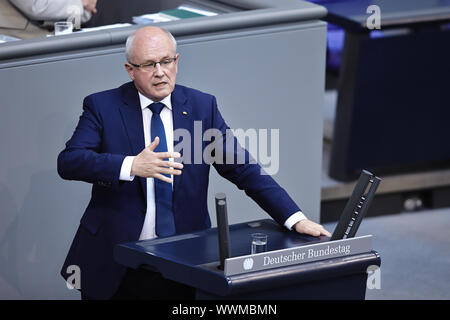 Session plénière extraordinaire du Parlement allemand sur la situation en Allemagne. Banque D'Images