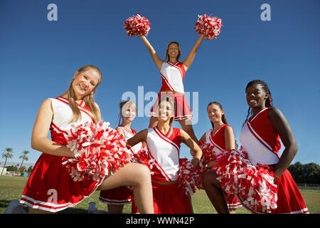 L'équipe de Cheerleading Banque D'Images