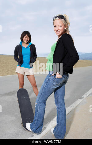 Les jeunes planchistes Banque D'Images