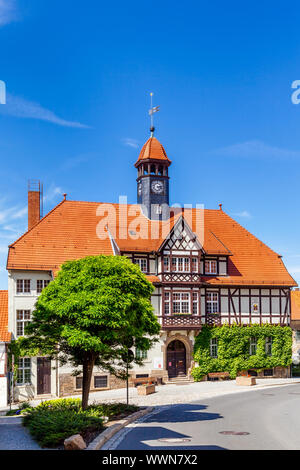 Voir l'hôtel de ville dans les montagnes du Harz de Gernrode Banque D'Images