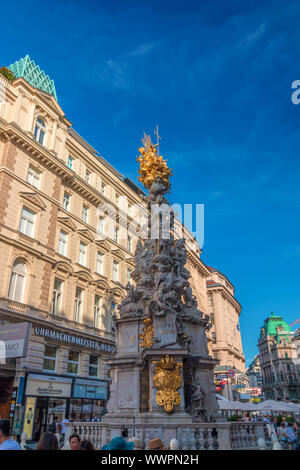 Vienne, Autriche - Août 02, 2017 : La colonne de la peste, ou la colonne de la Trinité, de style Baroque statue sur la rue Graben Banque D'Images