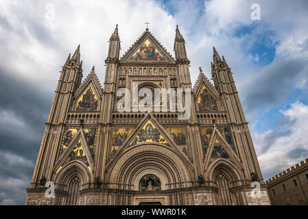 La Cathédrale d'Orvieto (Duomo di Orvieto), l'Ombrie, Italie Banque D'Images