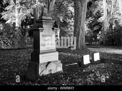 Cimetière Westfriedhof, Unna, Ruhr, Rhénanie du Nord-Westphalie, Allemagne Banque D'Images