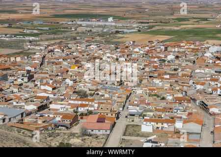 Vue aérienne de la ville de Consuegra dans la province de Tolède, Espagne Banque D'Images