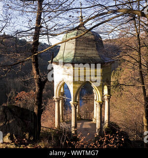 Pavillon Muengstener Diederichstempel en automne, Solingen, Rhénanie du Nord-Westphalie, Allemagne Banque D'Images