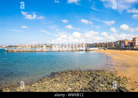 Voir direction Getxo une petite ville dans le nord de Bilbao à la baie de Biscaye Banque D'Images