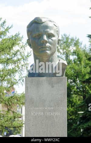 Moscou, Russie - le 10 août 2015 : Monument à cosmonaute Youri Gagarine dans l'Allée des cosmonautes au monument des conquérants, Banque D'Images