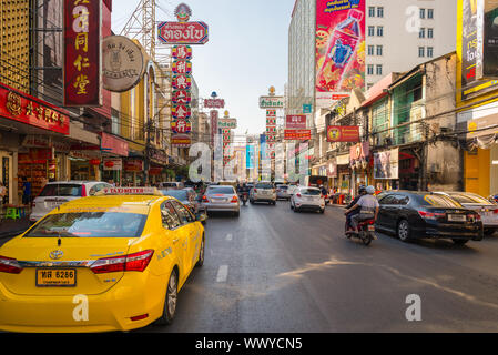 Le district est le célèbre Samphanthawong, populaire et animé de Chinatown Bangkok Banque D'Images