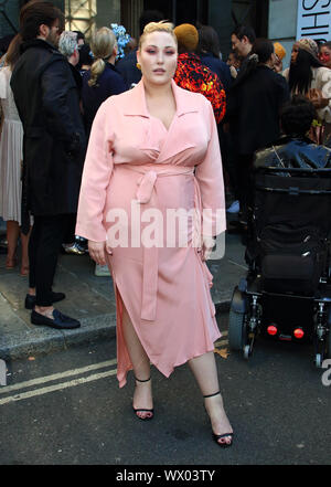 Londres, Royaume-Uni. Hayley Hasselhoff au printemps été 2020, Fashion Week de Londres. 13 septembre 2018. Ref:LMK73-S2346-140919. Keith Mayhew/WWW.LMKMEDIA.COM. Médias Historique Banque D'Images