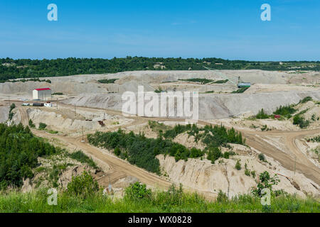 À ciel ouvert de la mine d'ambre Primorskoye, Yantarny, Kaliningrad, Russie, Europe Banque D'Images