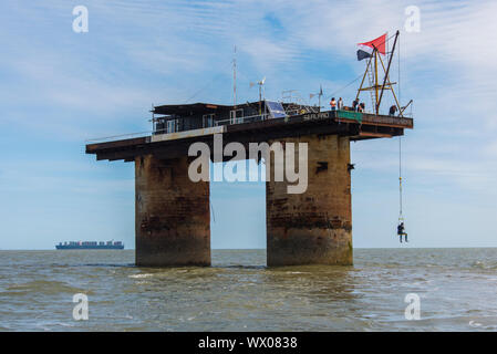 Vue de la tour, l'ex-Roughs de plate-forme de la défense, une mer Fort Maunsell, maintenant la Principauté de Sealand, Mer du Nord, de l'Europe Banque D'Images