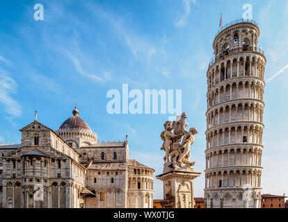 Cathédrale et de la Tour de Pise, la Piazza dei Miracoli, UNESCO World Heritage Site, Pise, Toscane, Italie, Europe Banque D'Images