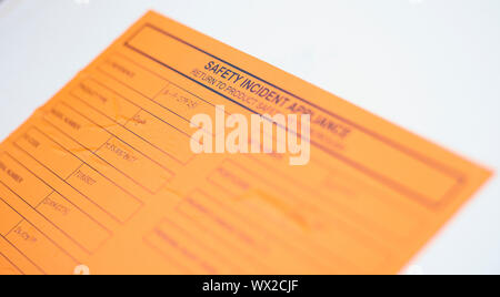 Avis d'incident de sécurité sur un sèche-linge Whirlpool Hotpoint Banque D'Images