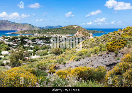 Vue aérienne de Vulcano, Îles Éoliennes près de la Sicile, Italie Banque D'Images