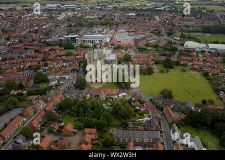 Beverley, UK - 15 septembre 2019 : Vue aérienne de Beverley Minster et la ville environnante Banque D'Images