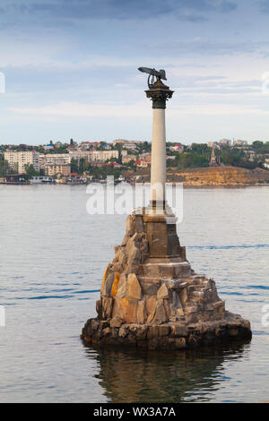 Monument aux navires inondés à Sébastopol, en Crimée Banque D'Images