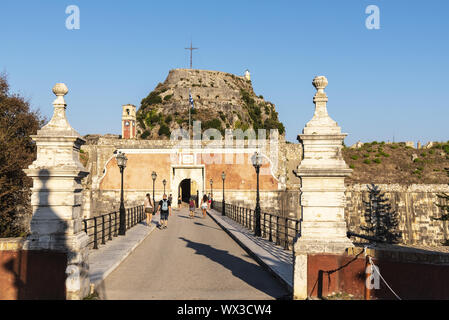 Entrée privée, pont, ancienne forteresse, Kerkyra, Corfou, Grèce, Europe Banque D'Images