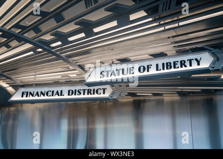 New York, USA - 15 juin 2019 : Empire State building enseignes intérieures Banque D'Images