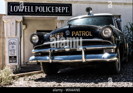 Bisbee, AZ, USA / 12 juillet 2016 historique : ville fantôme de Lowell de police et auto-patrouille Banque D'Images