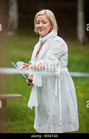 Woman in Park Banque D'Images