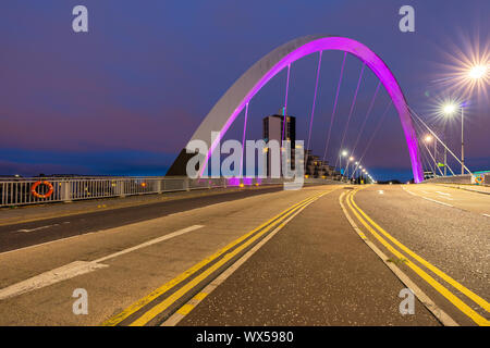Pont Arc Clyde Glasgow Banque D'Images