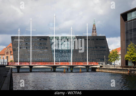 L'extension de la Bibliothèque royale du Danemark à Copenhague sur Slotsholmen, connu sous le nom de Black Diamond Banque D'Images