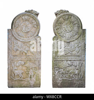 Tambour antique stone isolated on white Banque D'Images
