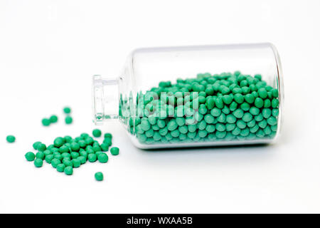 Des granules dans diverses formes et contenants Banque D'Images