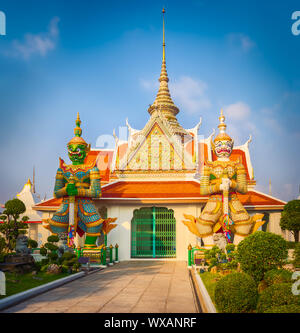 Belle vue de la guerre Arun. Bangkok, Thaïlande. Panorama Banque D'Images