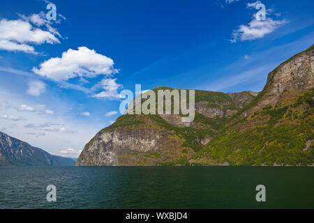 Naeroyfjord Fjord en Norvège - Site de l'UNESCO célèbre Banque D'Images