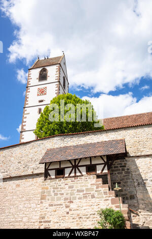 L'église fortifiée à Bergfelden Allemagne du sud Banque D'Images