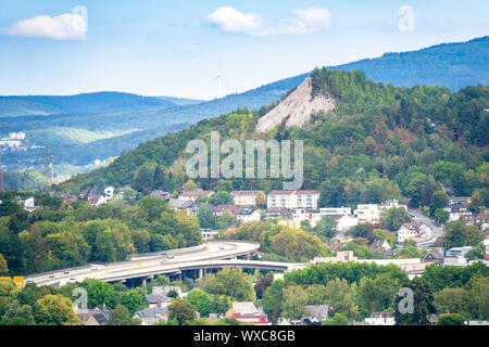 Vue aérienne de la route fédérale à Siegen, Allemagne Banque D'Images