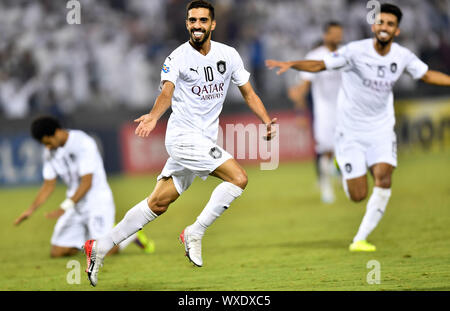 Doha, Qatar. 16 Sep, 2019. Hassan Al Haydos (C) d'Al Sadd célèbre après avoir marqué pendant la deuxième partie de l'Arabie contre match quart Al-Nassr lors de la Ligue des Champions de l'AFC à Doha, capitale du Qatar, le 16 septembre 2019. Al Sadd a remporté le match 3-1 et se sont qualifiés pour les demi-finales sur un score de 4-3. Nikku Crédit : Crédit : Xinhua/Xinhua/Alamy Live News Banque D'Images