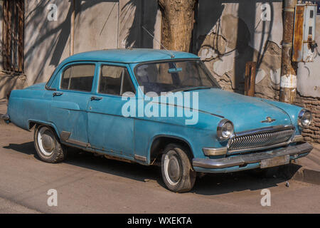 Vieille voiture oldtimer bleu grunge Banque D'Images