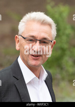 Potsdam, Allemagne. 16 Sep, 2019. Mike Bischoff, chef du groupe parlementaire SPD dans le Brandebourg, qui est de l'entretiens exploratoires du SPD, la CDU et les Verts. Credit : Soeren Stache/dpa-Zentralbild/dpa/Alamy Live News Banque D'Images