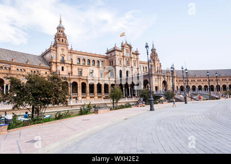 Plaza Espana, l'une des destinations touristiques les plus populaires d'Espagne, Séville, Espagne Banque D'Images