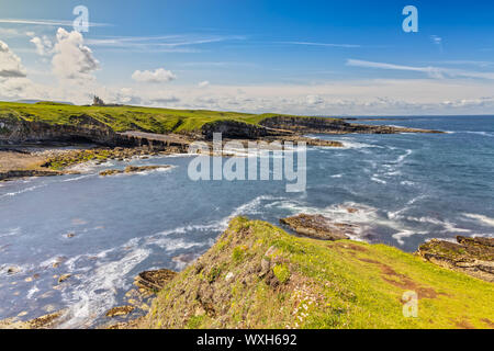 Château de Mullaghmore et les falaises du Comté de Sligo, Irlande Banque D'Images