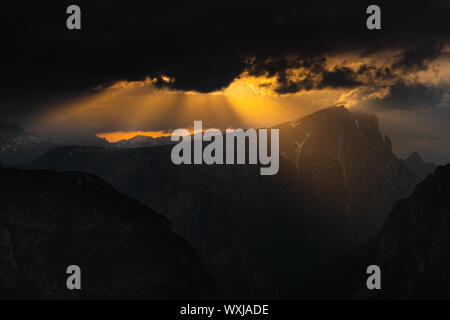 Coucher de soleil sur les dolomites, Padova, Veneto, Italie Banque D'Images