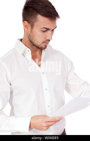 Young Woman Reading document lettre isolée Banque D'Images