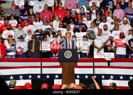 Rio Rancho, États-Unis. 16 Sep, 2019. Trump président s'adresse à la foule lors de sa réélection rassemblement à Rio Rancho, Nouveau Mexique Lundi, 16 Septembre, 2019. Photo de Justin Hamel/UPI UPI : Crédit/Alamy Live News Banque D'Images