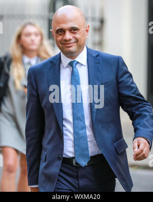 Westminster, London, UK. Sep 17, 2019. Chancelier de l'Échiquier Sajid Javid. Les ministres du gouvernement la sortie No 10 à la suite de la réunion du Cabinet à Downing Street Crédit : Imageplotter/Alamy Live News Banque D'Images