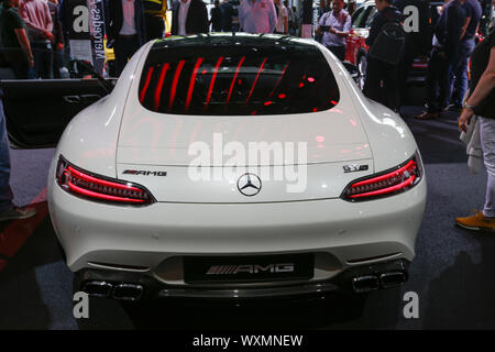 Le tuner allemand AMG Mercedes-AMG affiche la voiture de sport GT S 2019 à l'Internationale Automobil-Ausstellung (AAI). (Photo de Michael Debets / Pacific Press) Banque D'Images