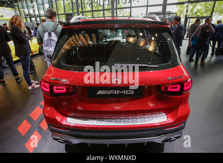 Le tuner allemand AMG affiche le Mercedes-AMG 4MATIC 35 GLB VUS multisegment à la 2019 Internationale Automobil-Ausstellung (AAI). (Photo de Michael Debets / Pacific Press) Banque D'Images