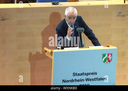 Bonn, Allemagne. 16 Sep, 2019. Klaus Topfer à l'attribution du prix de l'État de Rhénanie du Nord-Westphalie en 2019 à Klaus Topfer DU WCCB dans le. Bonn, 16.09.2019 | Conditions de crédit dans le monde entier : dpa/Alamy Live News Banque D'Images