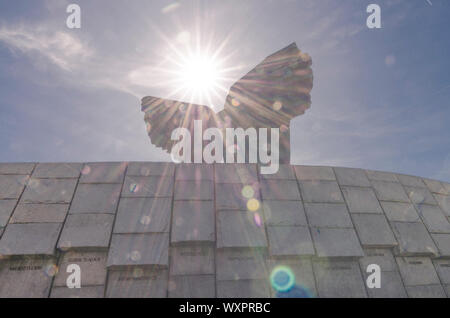 Katowice, Silésie, Pologne, 15 Septembre 2019 : Le Monument d'insurrections de Silésie éclairée par les rayons du soleil Banque D'Images