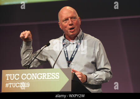 Mathew Rack de la Brigade de feu l'Union donne un discours lors de la TUC Congrès à Brighton le 13 septembre 2019 Banque D'Images