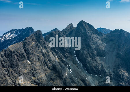 Sgurr Alasdair et la grande pierre tirer plus de Coire Lagan, de Sgurr Dearg. Dans les montagnes Cuillin, Isle of Skye, Scotland, UK Banque D'Images