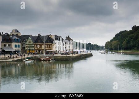 Auray, Morbihan / France - 25 août 2019 : vue sur la vieille ville d'Auray en Bretagne dans l'ouest de la France Banque D'Images