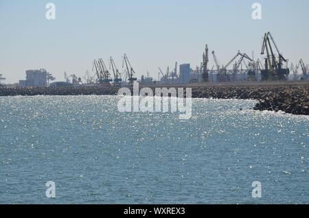 Constanta (Tomis) am Schwarzen Meer, Dobrudscha, Rumänien : Am Hafen Banque D'Images